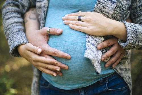 和田网上试管婴儿捐卵借卵_子宫后位的患者赴美试管助孕,对胚胎移植有影响吗